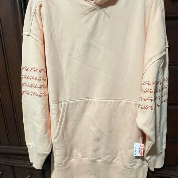 NWT- FP At My Best Embroidered Sweat Pastel Peach Size S - Picture 8 of 9